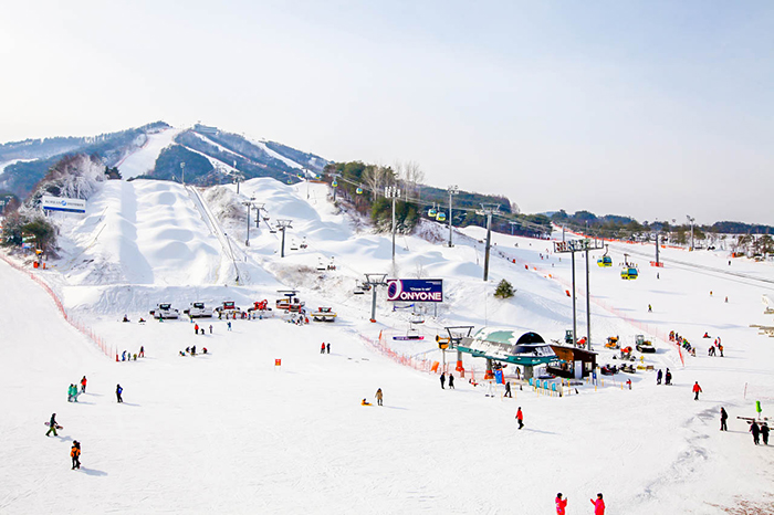 照片)横城WELLI HILLI PARK滑雪场