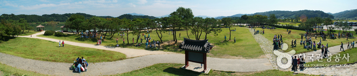 Jungangtap Park (중앙탑공원)
