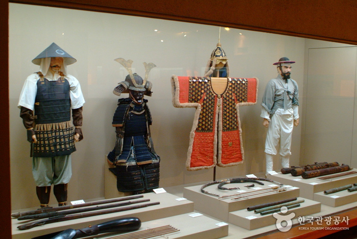 Jinju National Museum (국립진주박물관)