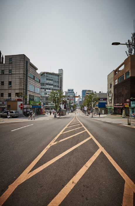 Улица Ёнсе-ро в районе Синчхон (연세로)26