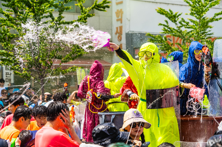 Chuncheon Mime Festival (춘천 마임축제)