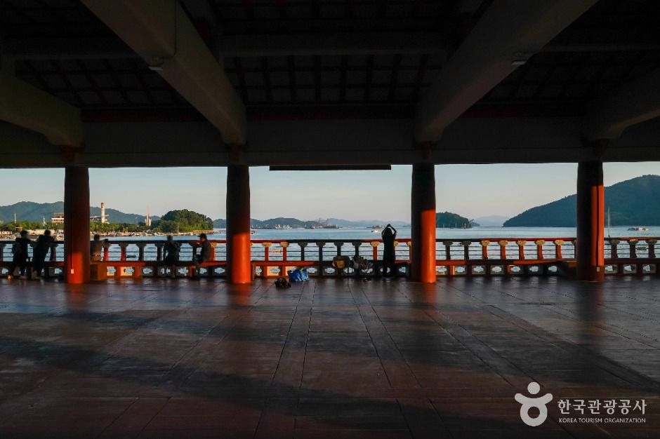 thumbnail-진해루해변공원-1