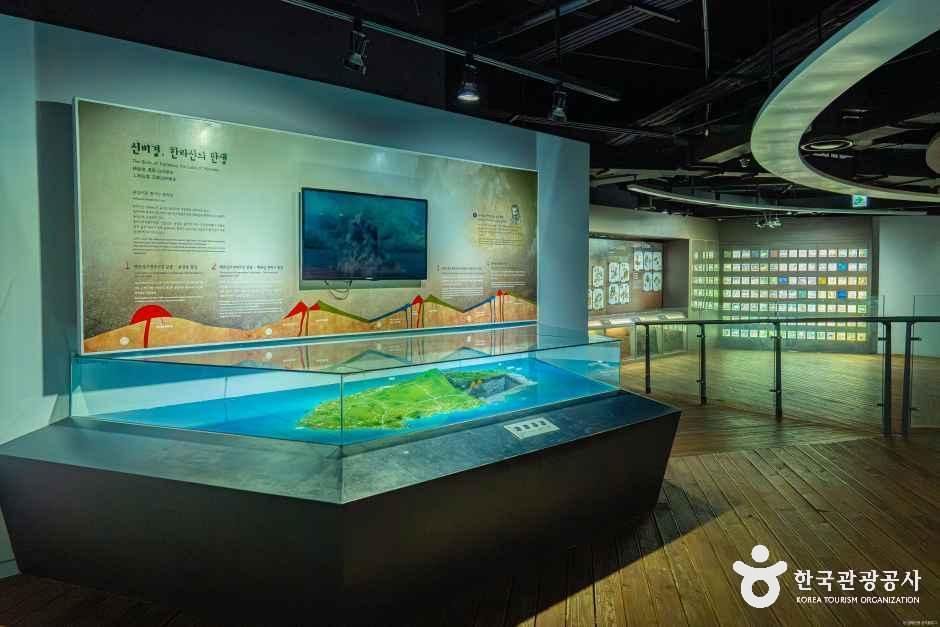 thumbnail-제주 세계자연유산센터-7