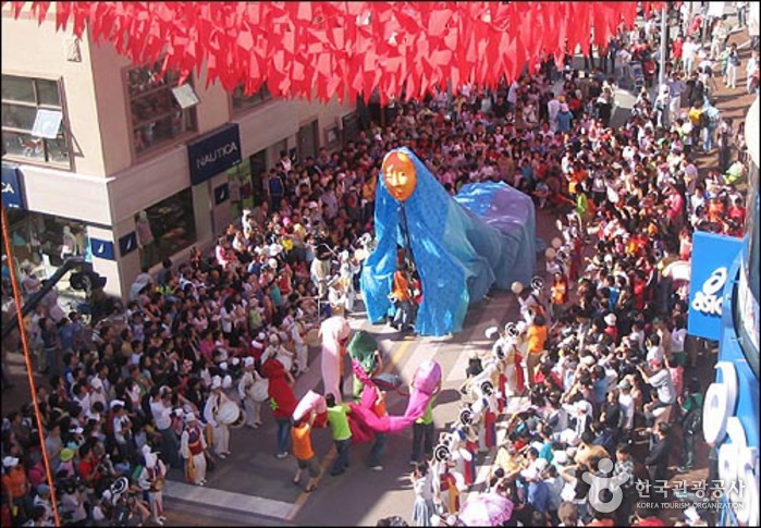 Chuncheon International Mime Festival (춘천 국제마임축제) 