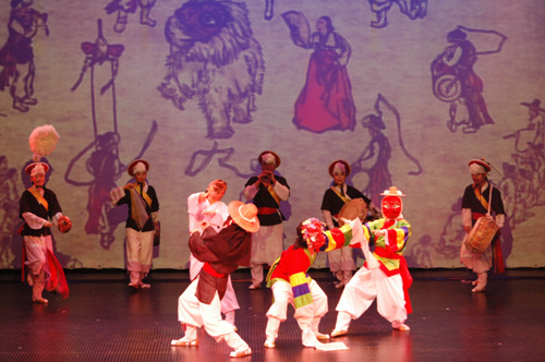Pan, Kim Duk-soo’s Traditional Yeonhui Performance
