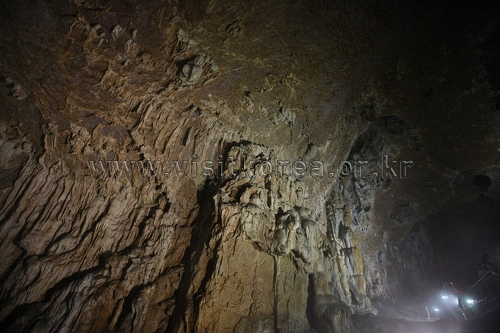 thumbnail-Hwanseongul Cave  (Daei-ri Cave System) (환선굴 (대이리 동굴지대))-15