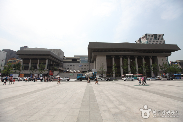 Sejong Center (세종문화회관)