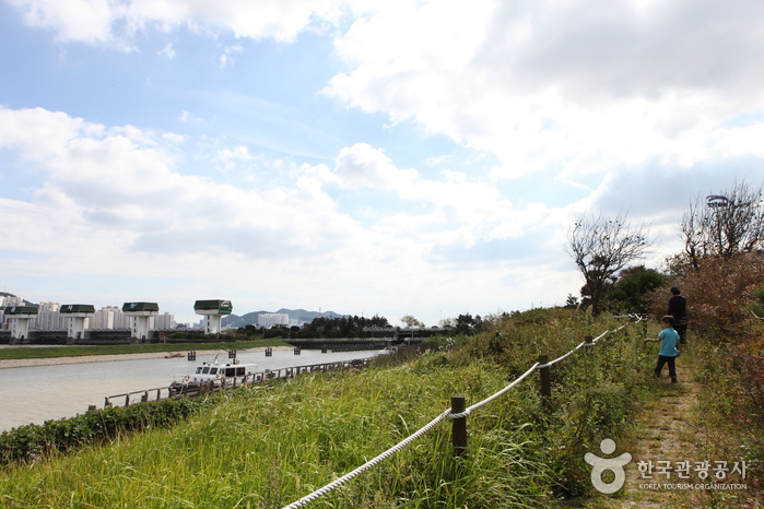 乙淑島公園（을숙도 공원）