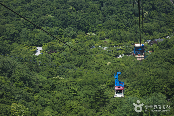 Mt. Naejangsan Cable Car (내장산 케이블카)
