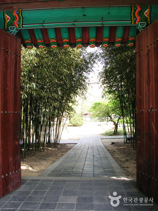 Gyeonggijeon Shrine (경기전)