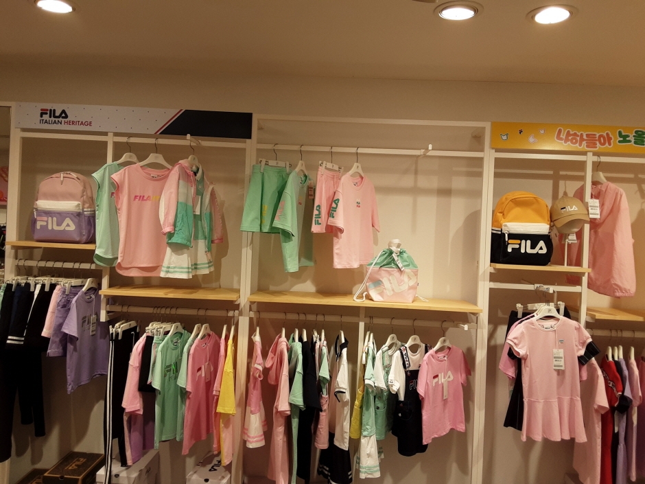 Fila Kids - Jeju Chilseong Branch [Tax Refund Shop] (휠라키즈 제주칠성)