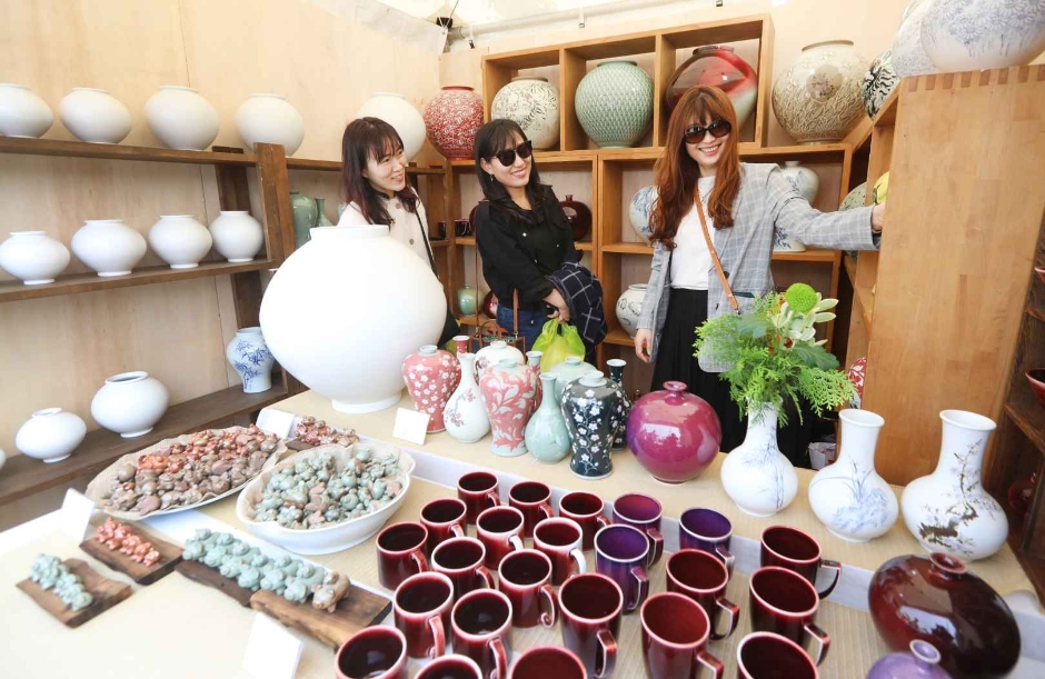 thumbnail-Icheon Ceramics Festival (이천도자기축제)-9