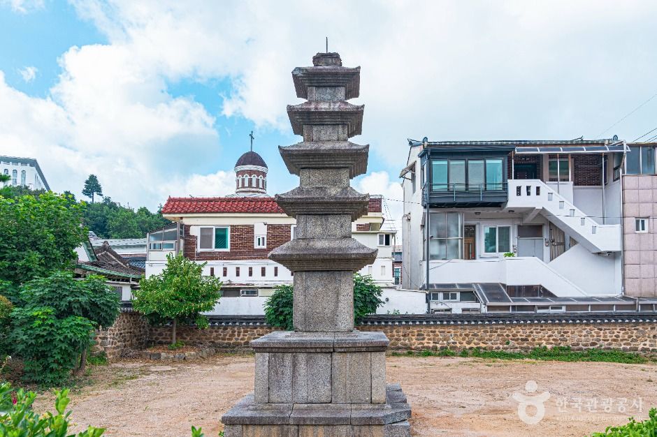 광주지산동오층석탑