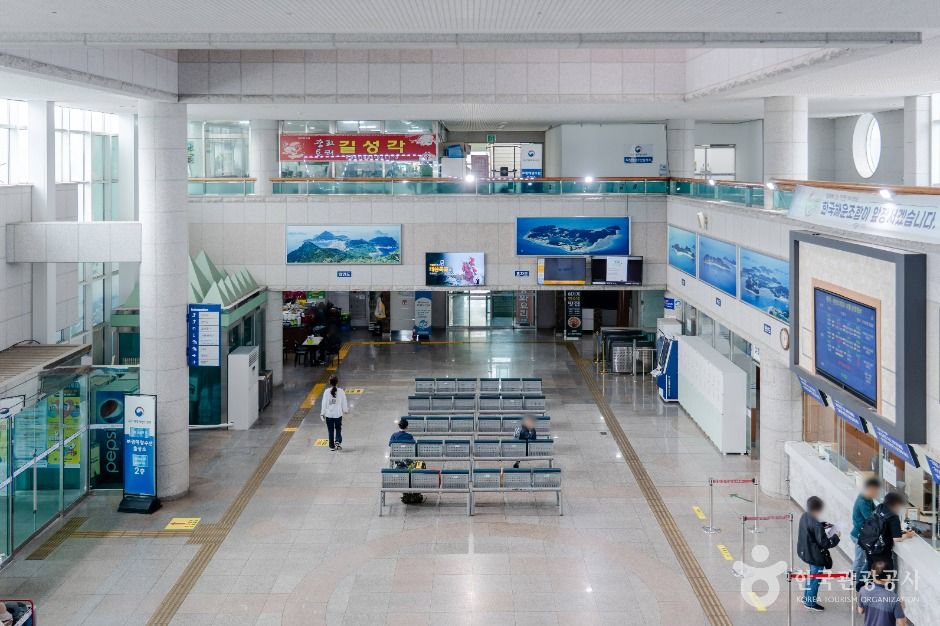 thumbnail-대천연안여객선터미널-5