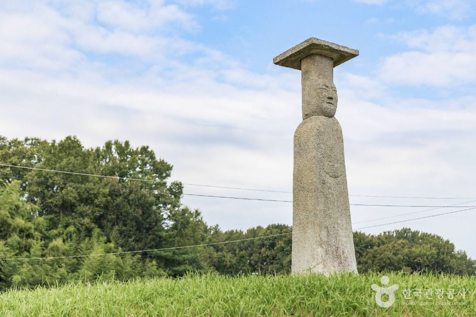 익산 고도리 석조여래입상