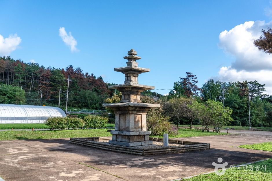 thumbnail-서천 성북리 오층석탑-2