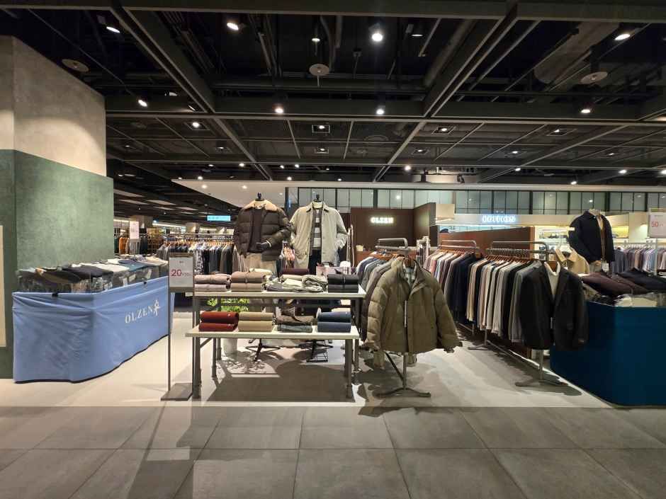 [事後免税店] BEAN POLE（ビーンポール）・現代百貨店チョンホ（千戸）店(올젠 현대백화점 천호점)