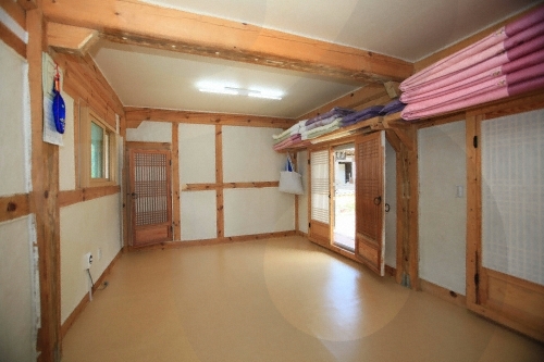 Nongam House (Head Household of the Nongam Descendants) (농암종택)