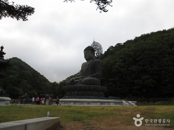 Sinheungsa Temple (Seoraksan) (신흥사(설악산)