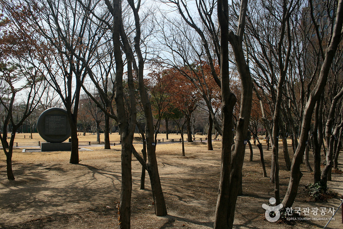Gedenkpark Gukchaebosang (국채보상운동기념공원)