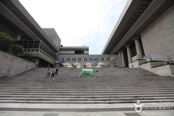 Sejong Center (세종문화회관)