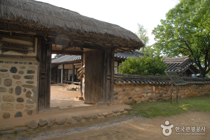 Cheongpung Cultural Heritage Complex (Cheongpung Cultural Heritage Complex)(청풍문화재단지)