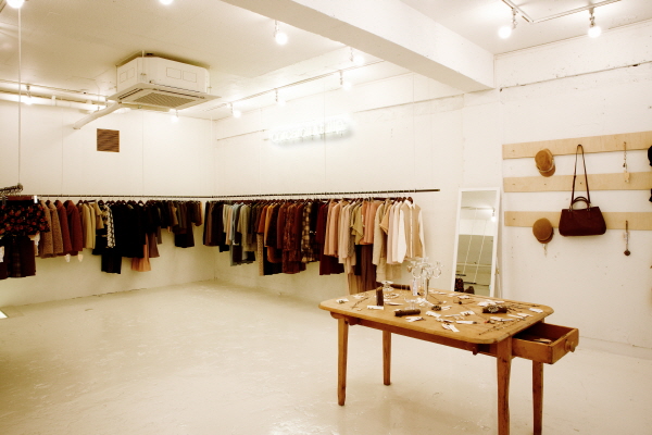 请问你会说中文吗?翻译成英语,用中文读法_外