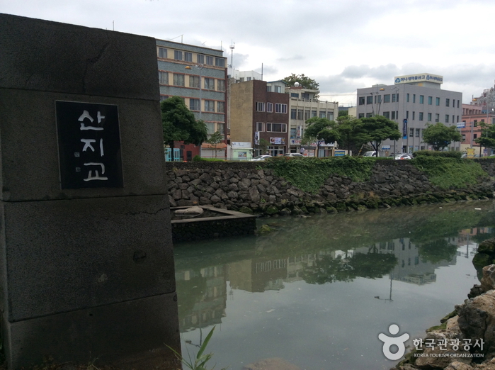 Fluss Sanjicheon (산지천)