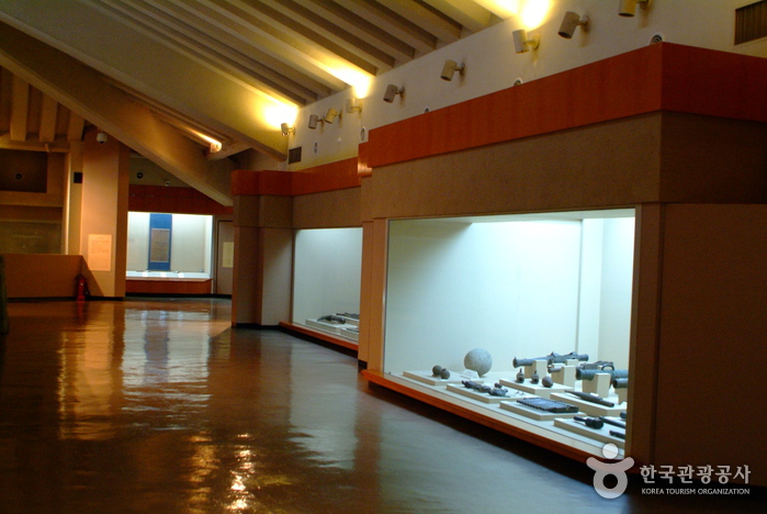 Jinju National Museum (국립진주박물관)