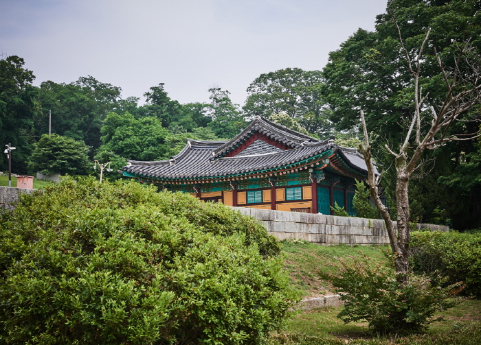 Site du palais Goryeogungji (고려궁지)