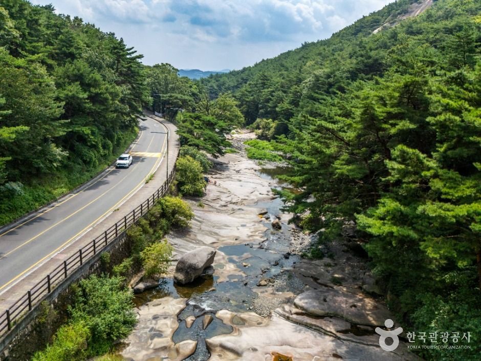 작천정 계곡