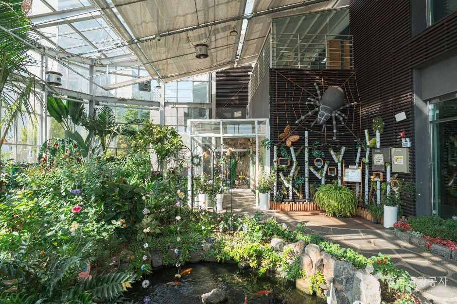 thumbnail-대전곤충생태관-1