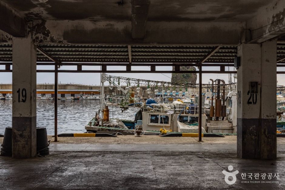 thumbnail-저동항-7