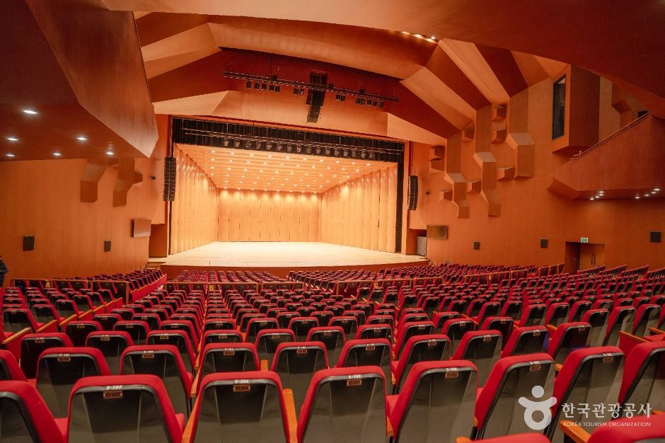 성산아트홀
