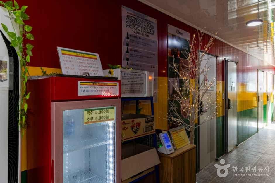 thumbnail-우니메이카 당진점-3