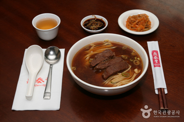 Ресторан Din Tai Fung ( в районе Мёндон) / (딘타이펑코리아(명동중앙점))3