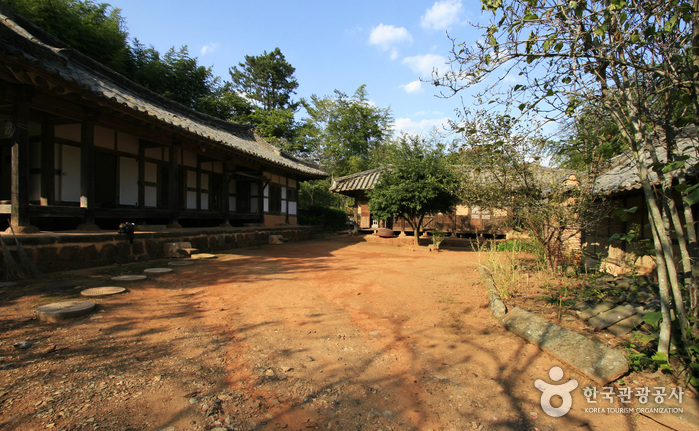 Dorf Boseong Ganggol (보성 강골마을)