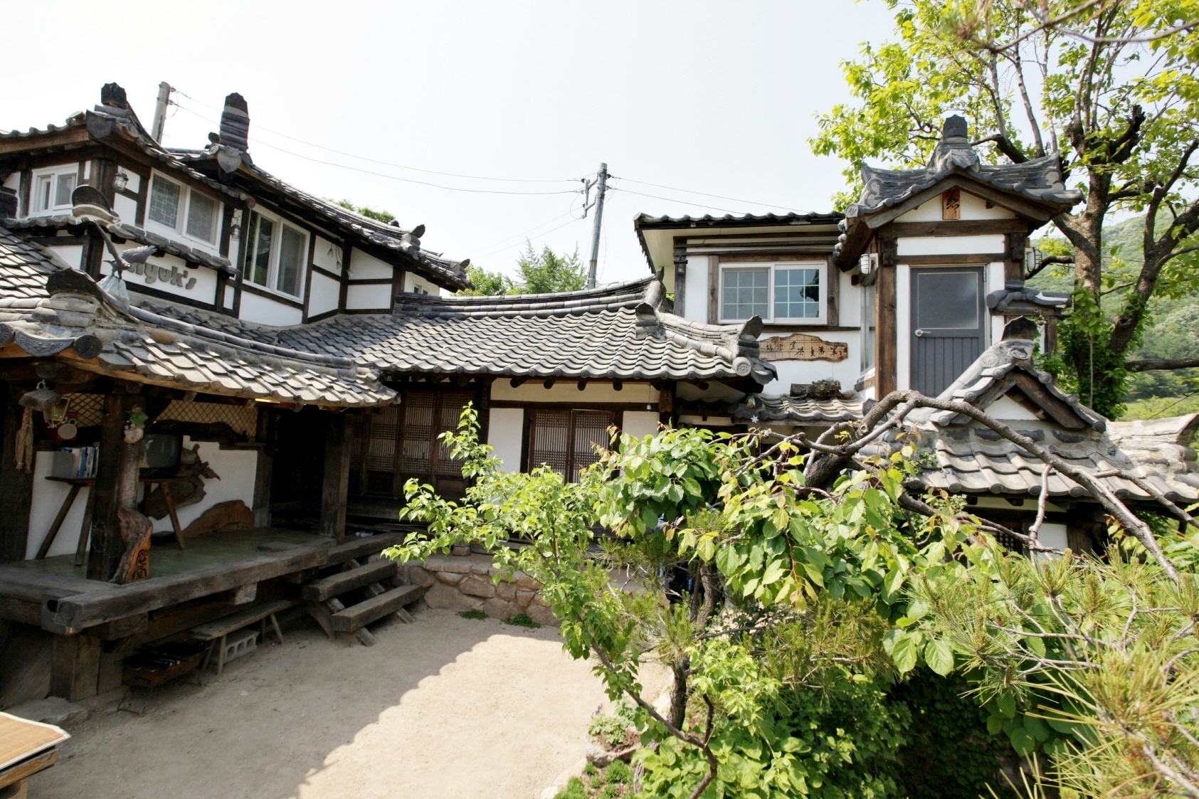 Dolmok Lodging of Gyeongju (경주 민박 돌목)