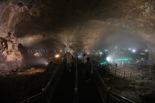 Hwanseongul Cave (환선굴(대이리군립공원))