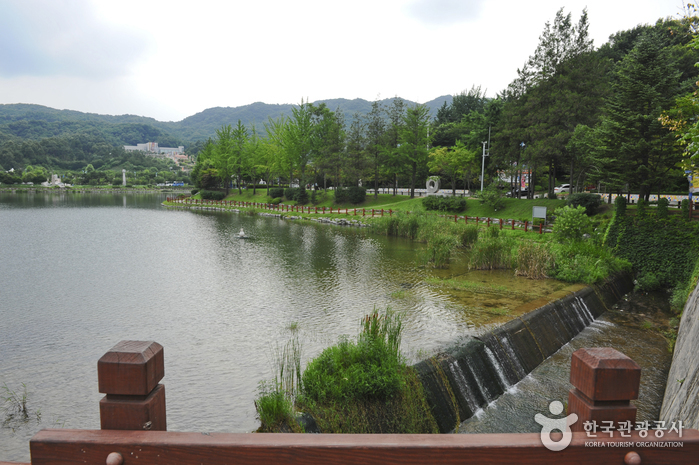 Parque Seolbong (설봉공원)