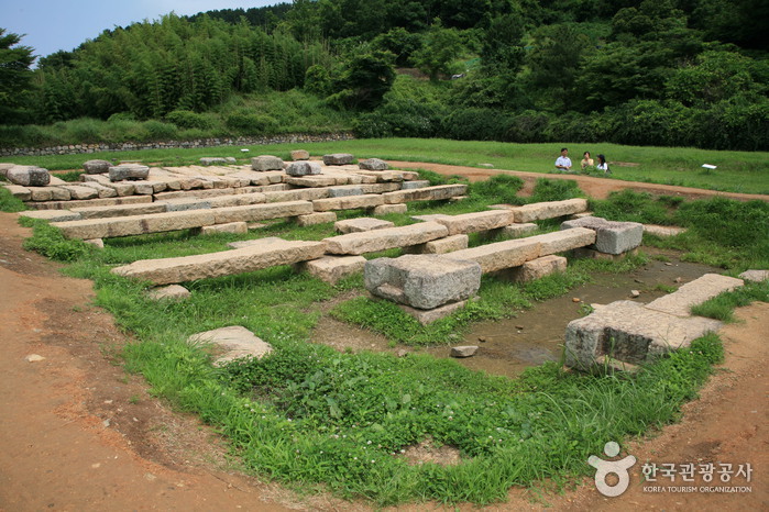 Gameunsaji (Gameunsa Temple Site) (감은사지)