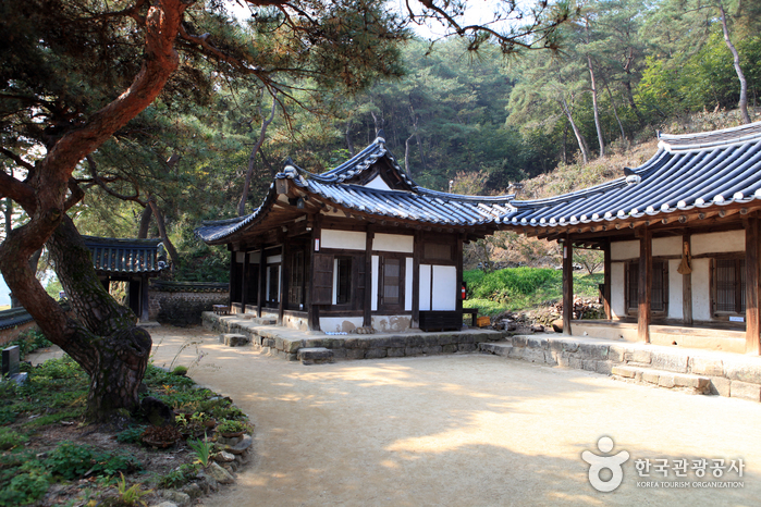 Ogyeonjeongsa Haus (옥연정사)