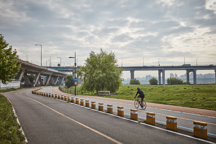 Parque Ichon del Río Hangang (이촌한강공원)