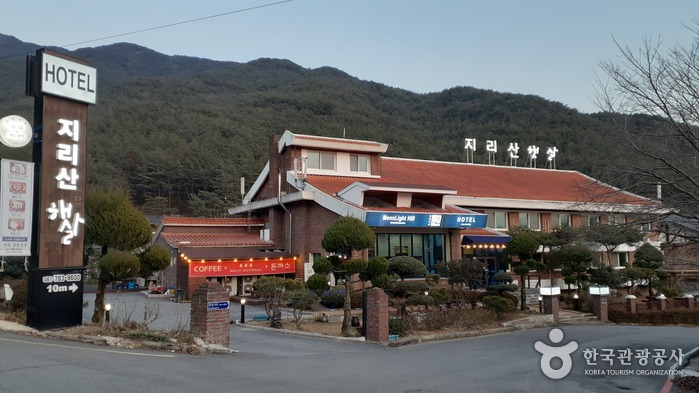 Hotel Jirisan Haetsal [Korea Quality] / 지리산햇살 [한국관광 품질인증/Korea Quality]
