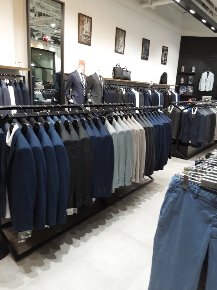 Renoma Suit - Lotte Outlets Paju Branch [Tax Refund Shop] (레노마수트 롯데아울렛 파주점)