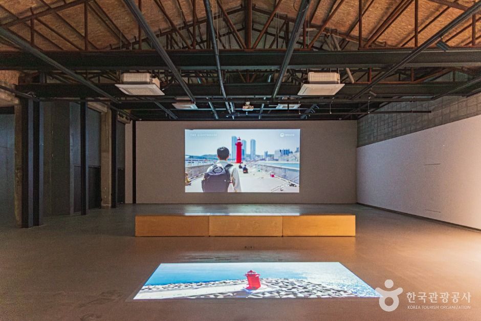 산속등대 복합문화공간