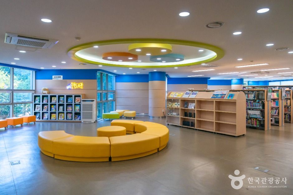 수성구립 용학도서관