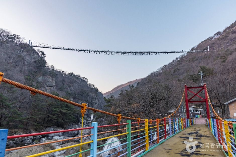 운일암반일암 구름다리