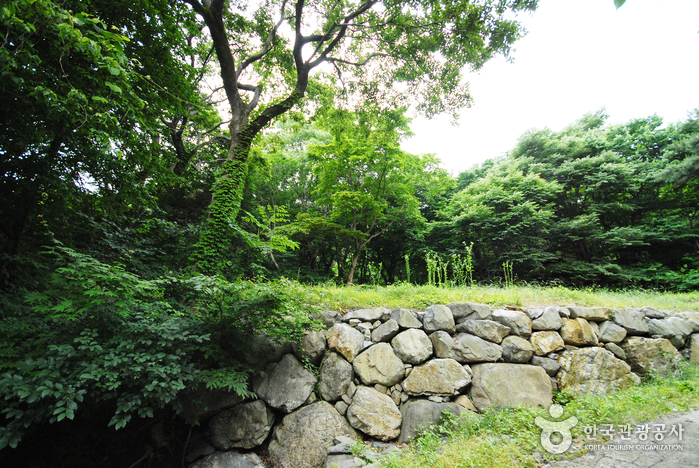 肝月山自然休養林（간월산 자연휴양림）