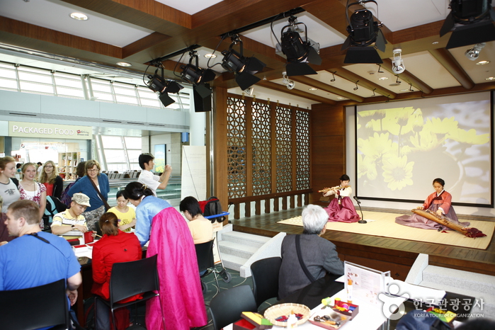 Ateliers de Culture Traditionnelle à l’Aéroport d’Incheon (인천공항 전통문화체험관)